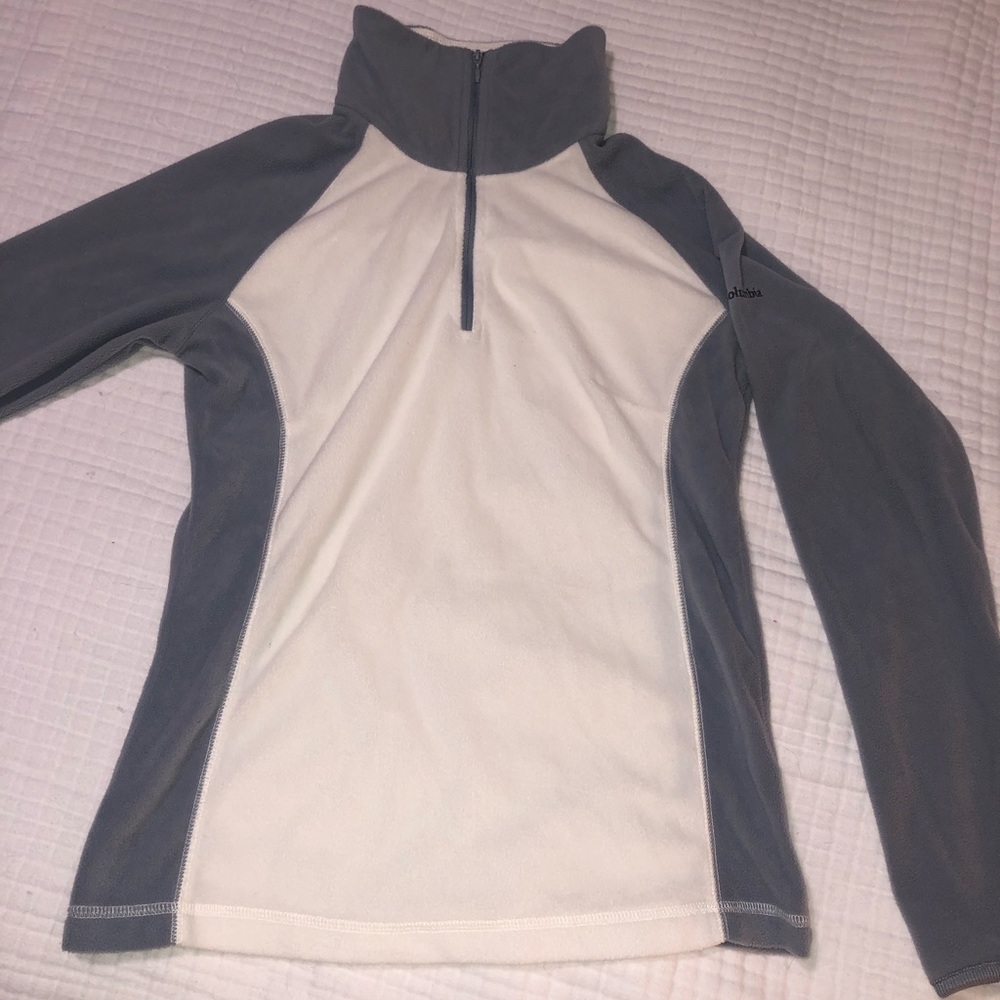 Columbia Pullover Size Small